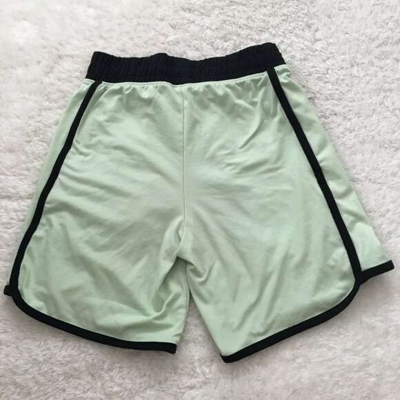 Abercrombie Kids Airknit Essential Shorts 5/6 - Picture 3 of 3